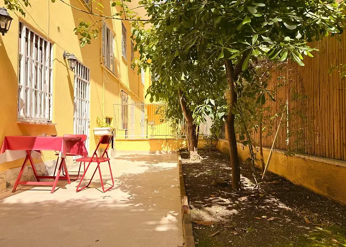 Life In Monteverde, Romantic For 2